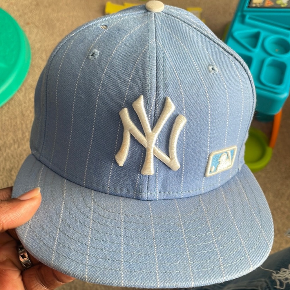 New era fitted hat